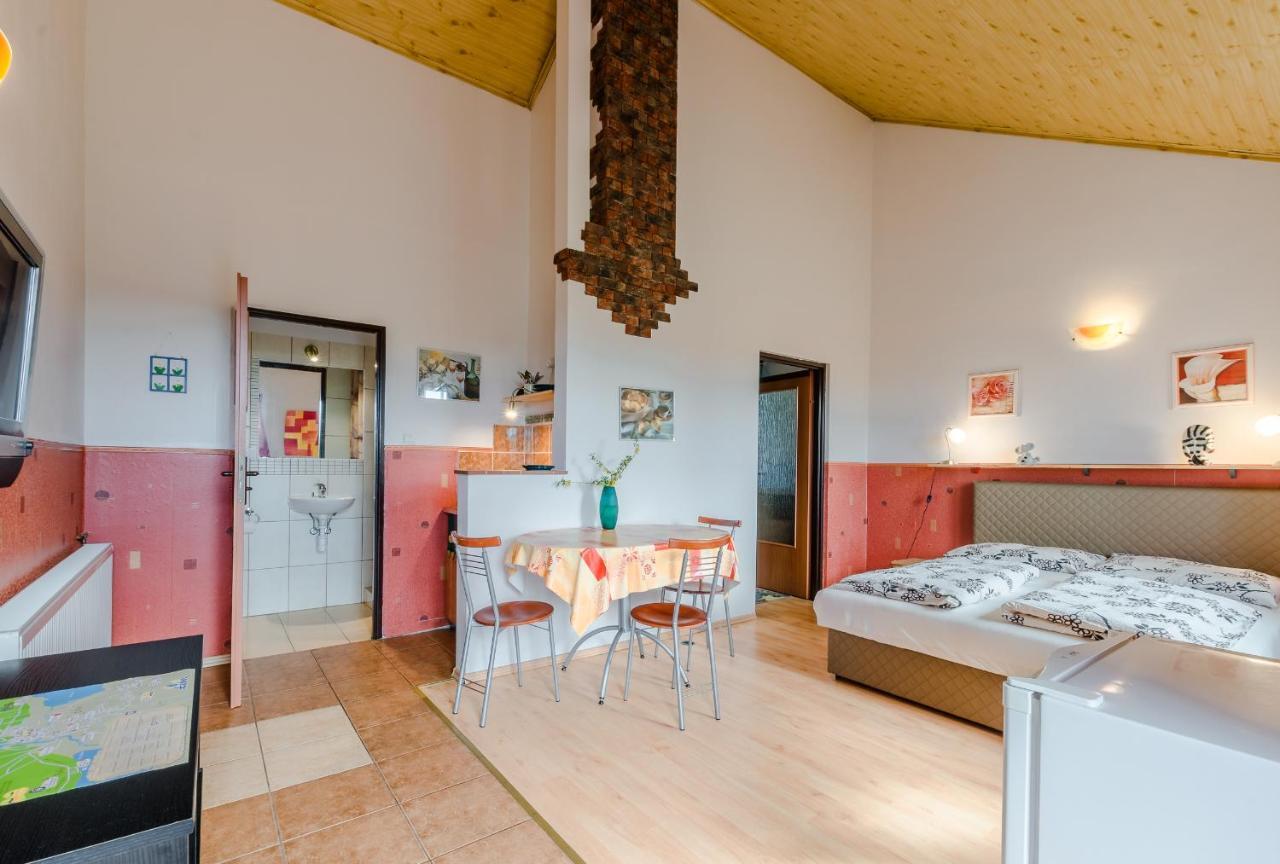 Bed and Breakfast DarmaЛеба Екстер'єр фото
